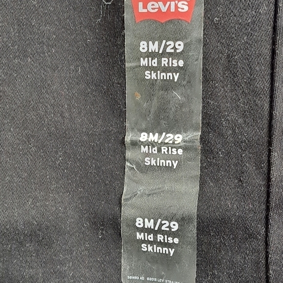 NWT Levi's Black Mid Rise Skinny Denim Jeans  Size 8M  29/32 - Picture 3 of 8